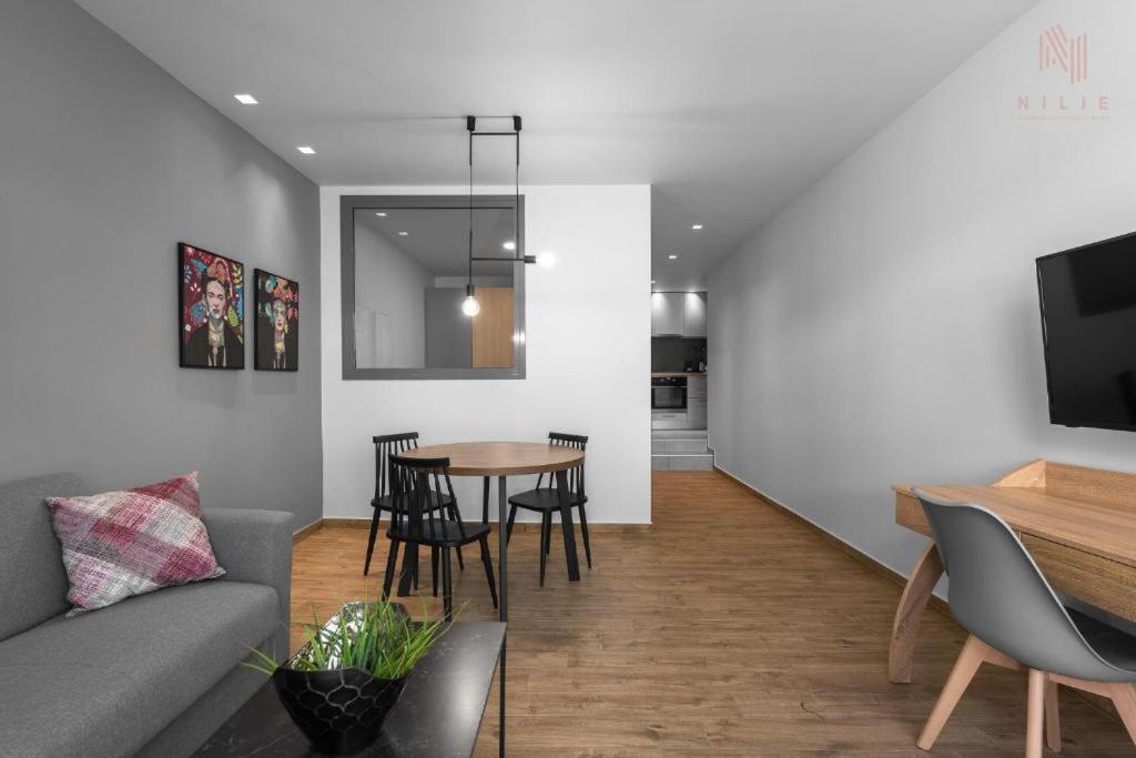 Big Apple Aprts, Nilie Hospitality Mgmt Apartment Salonic Exterior foto